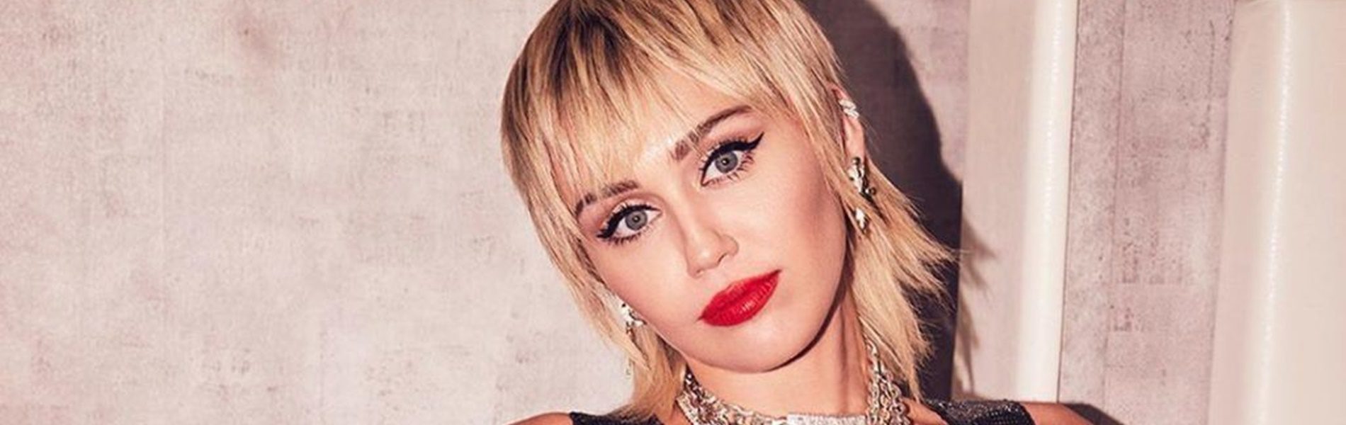 Miley Cyrus kitálalt: mostantól csak nőkkel randizik