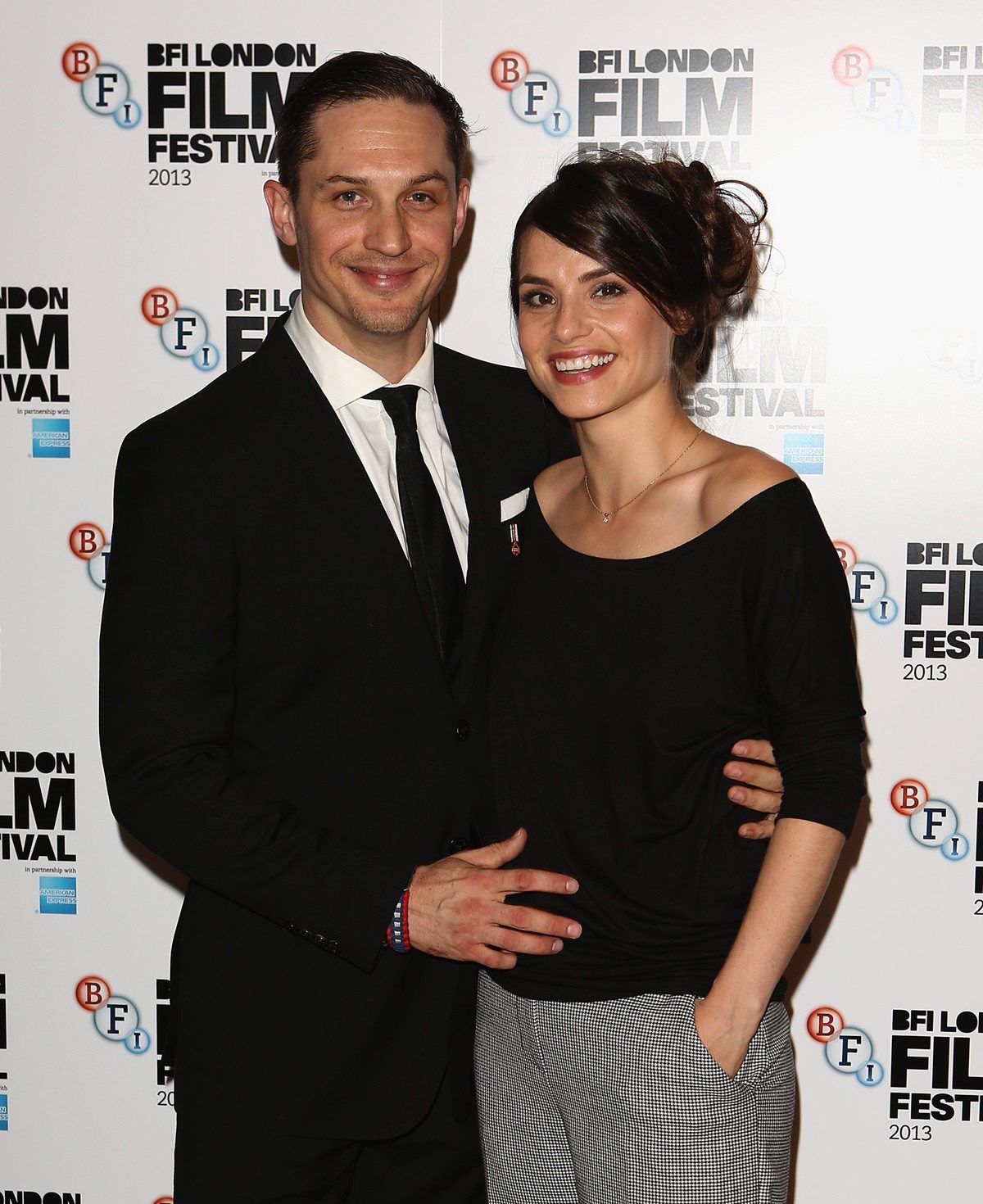 Tom Hardy felesége igazi bombázó - Már 12 éve bolondul gyönyörű feleségéért - Charlotte Riley