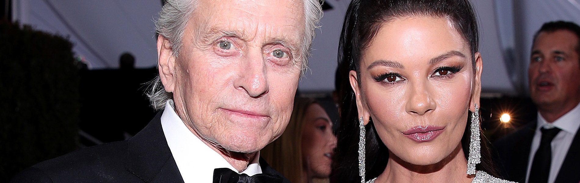 Wow! Elképesztően néz ki Michael Douglas és Catherine Zeta-Jones ritkán látott 18 éves lánya