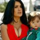 Le a kalappal! Az 56 éves Salma Hayek 15 éves lánya, Valentina épp olyan meseszép, mint az anyukája