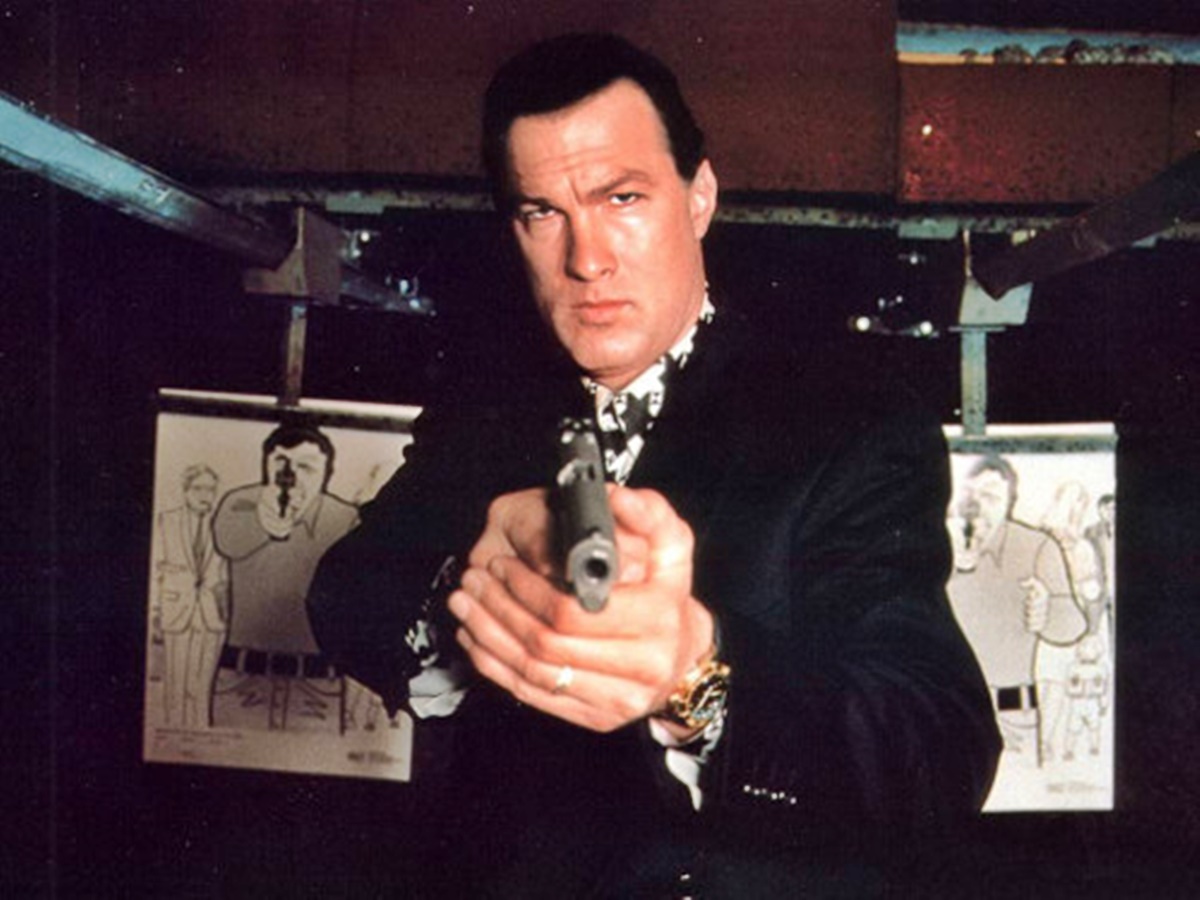 Tudta? Steven Seagal fegyverrel fenyegetőzött, hogy szerepet kaphasson a Predator 2-ben