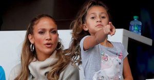 Az 54 éves Jennifer Lopez 16 éves lánya, Emme épp olyan vagány, mint az anyukája