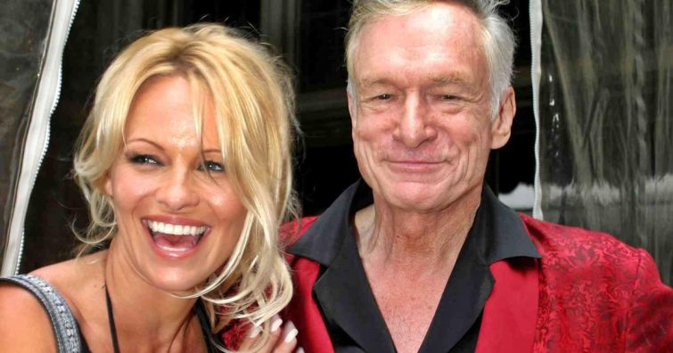 Pamela Anderson kitálalt: szexre kényszerítették Hugh Hefner villájában