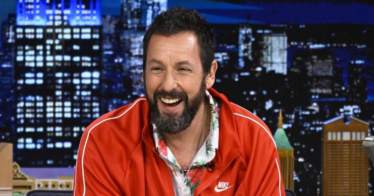 Adam Sandler felesége elképesztően szép – Így néz ki ma!