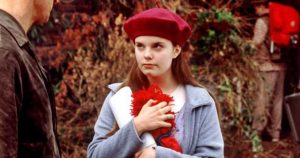 Ő volt a rémisztő, autista kislány Stephen King klasszikusában - A fiatal színésznő ilyen bombázó lett felnőtt korára - Kimberly J. Brown