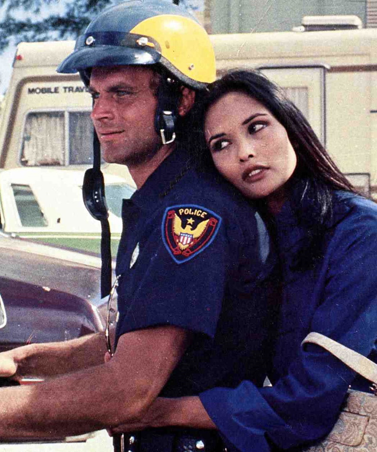 Így néz ki napjainkban az a gyönyörű színésznő, aki el akarta tenni láb alól Terence Hill-t a Bűnvadászokban - Laura Gemser