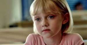 A képen látható híres gyerekszínész ma már 30 éves – A friss fotóin mindenkit ámulatba ejtett! - Dakota Fanning