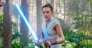 Szomorú bejelentést tett Daisy Ridley: súlyos betegséggel küzd a Star Wars filmek női sztárja