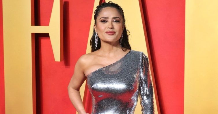 Salma Hayek elárulta, hogy ki az a híres színész, akivel a legjobb volt csókolózni eddigi karrierje során