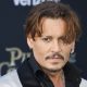 Johnny Depp külseje teljesen megújult – egy 30 éve tartó testi hibáját hozatta rendbe