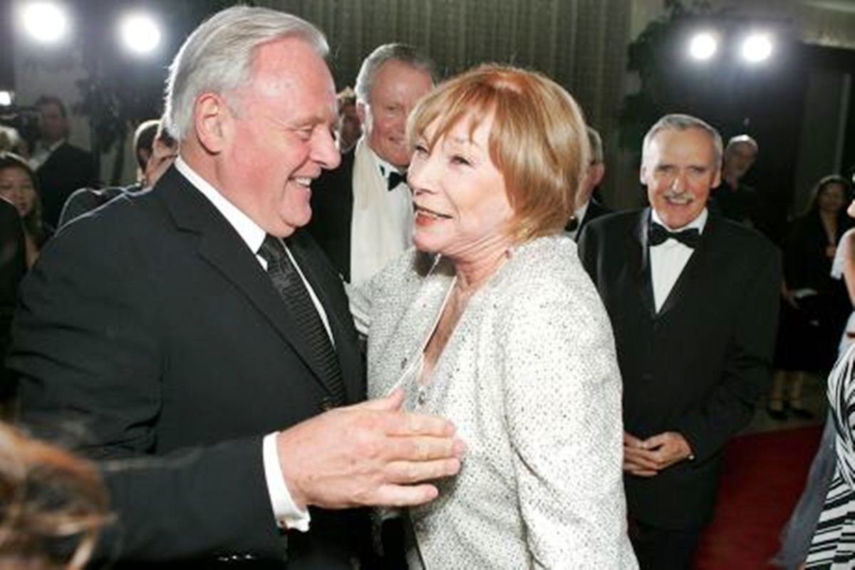 Anthony Hopkins elárulta, hogy ki az a híres színésznő, akivel a legrosszabb volt dolgozni eddigi karrierje során - Shirley MacLaine