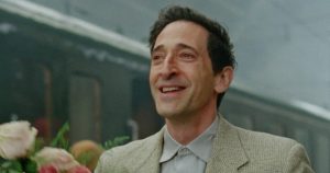 Új előzetest kapott A brutalista, melynek főszereplője az Oscar-díjas Adrien Brody