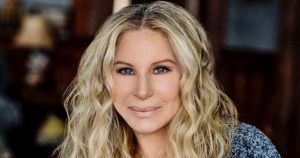 Ritka, fiatalkori fotó látott napvilágot Barbra Streisand-ról: ilyen bombázó volt a színésznő 21 évesen