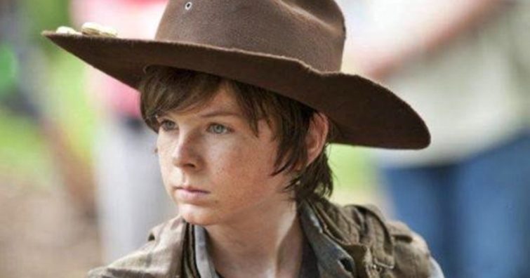 A The Walking Dead kisfiúja felnőtt – Így néz ki ma Carl Grimes alakítója!